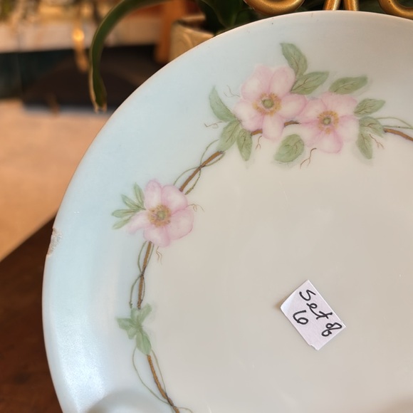 Antique Bavaria Hand Crafted Porcelain Plates - Picture 13 of 16